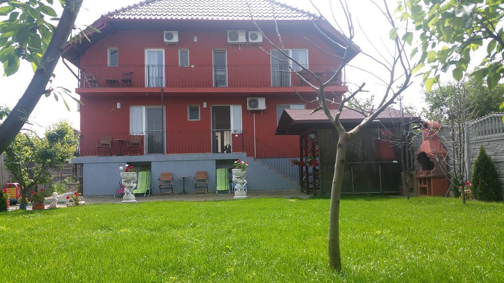 Family Pension Arad Exterior photo